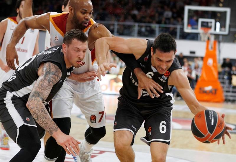 窗口期体能课后；波特兰开拓者外线爆发备战欧篮联；震撼外界；更衣室氛围转暖的简单介绍