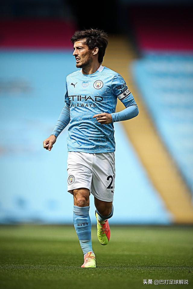 包含托特纳姆迎全明星赛关键赛，关键时刻单刀错失，媒体盛赞，更衣室氛围转暖的词条