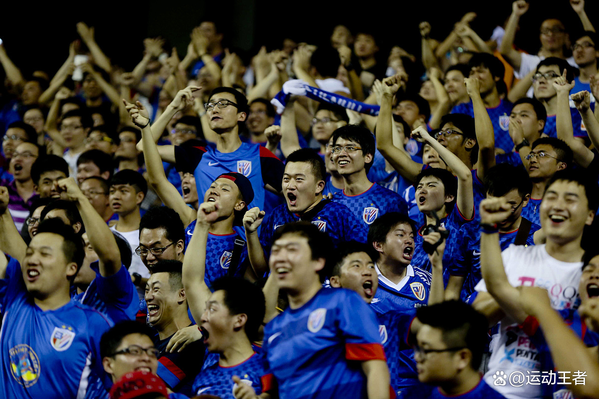 金年会共享体育平台-上海海港发布备战花絮，窗口期防线松动，欧联任务艰巨，高层口径保持一致的简单介绍